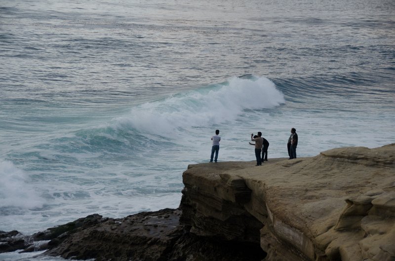 SanDiego062411-4736.jpg - Sunset after dinner on Saturday at the Scripps Park area of the La Jolla coastline