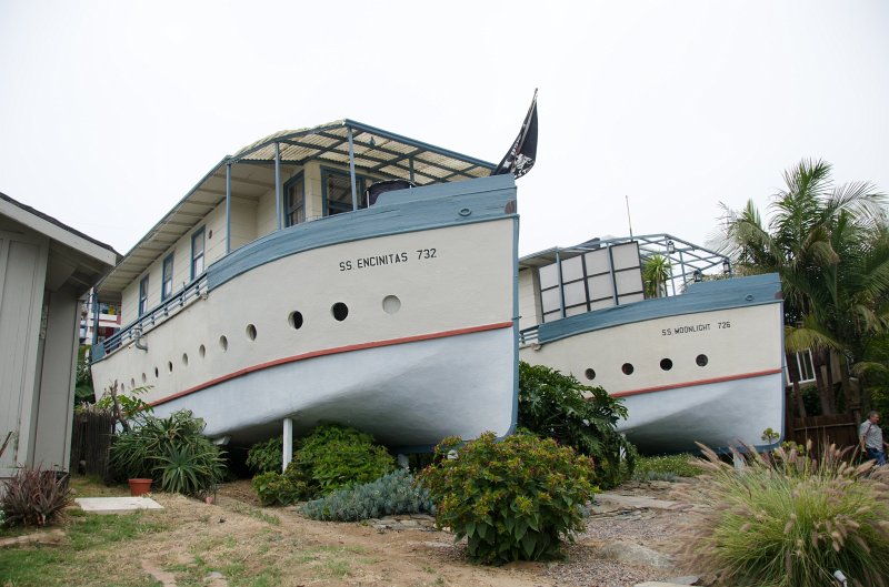 SanDiego062411-4530.jpg - Encinitas Boathouses
