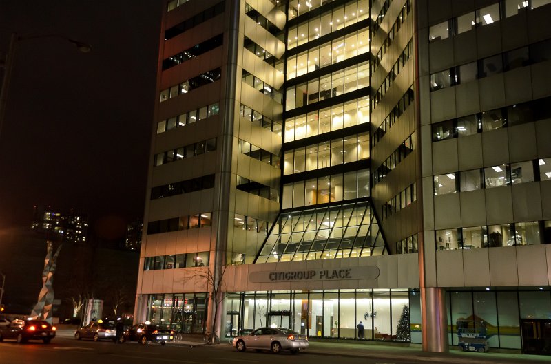 Toronto120611-7387.jpg - Citigroup Place, "Triad" sculpture by Ted Bieler (left edge)