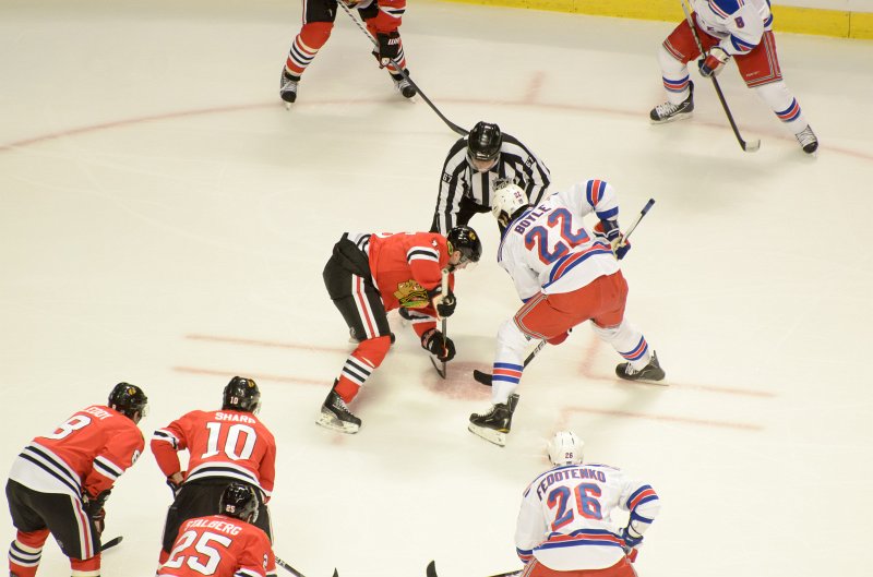 Blackhawks030912-9095.jpg - Rangers vs Hawks