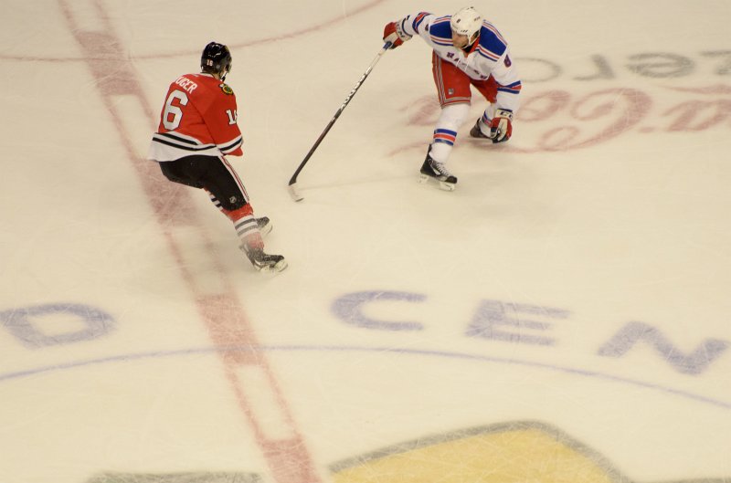 Blackhawks030912-9100.jpg - Rangers vs Hawks