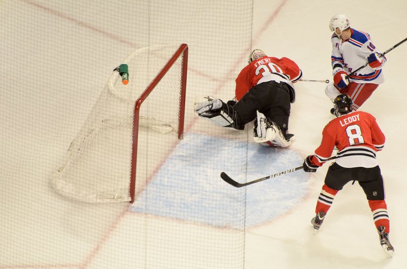 Blackhawks030912-9115.jpg - Rangers vs Hawks