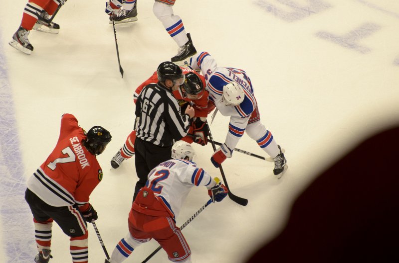 Blackhawks030912-9125.jpg - Rangers vs Hawks