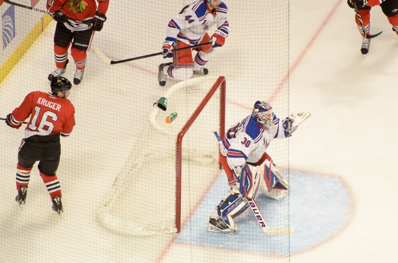 Blackhawks030912-9134.jpg - Rangers vs Hawks