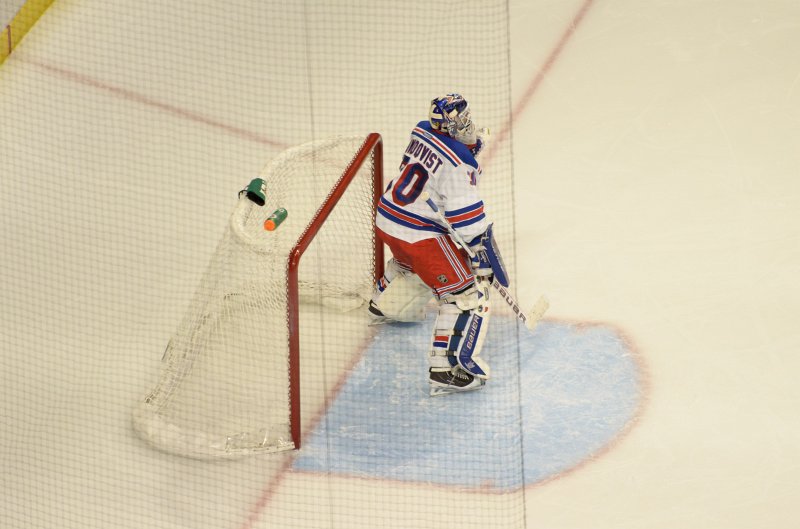 Blackhawks030912-9140.jpg - Rangers vs Hawks