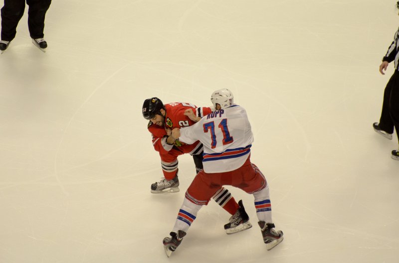 Blackhawks030912-9143.jpg - Rangers vs Hawks