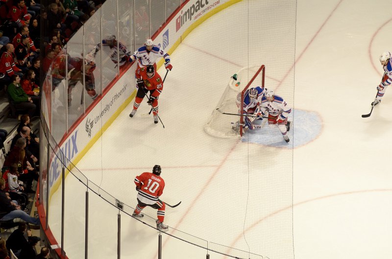 Blackhawks030912-9164.jpg - Rangers vs Hawks