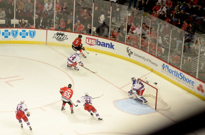 Blackhawks030912-9211.jpg - Rangers vs Hawks