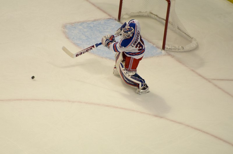 Blackhawks030912-9245.jpg - Rangers vs Hawks