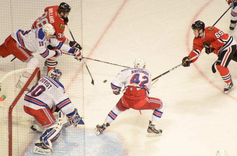 Blackhawks030912-9193.jpg - Rangers vs Hawks Hockey  at United Center
