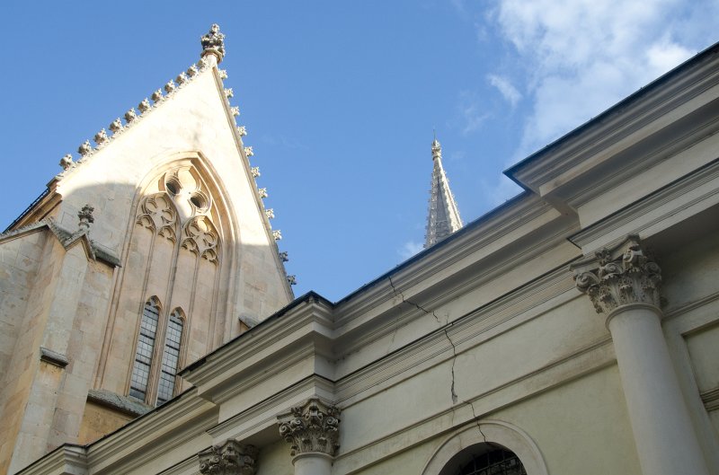 Bratislava012212-8410.jpg - Franciscan Church /  Františkánsky kostol