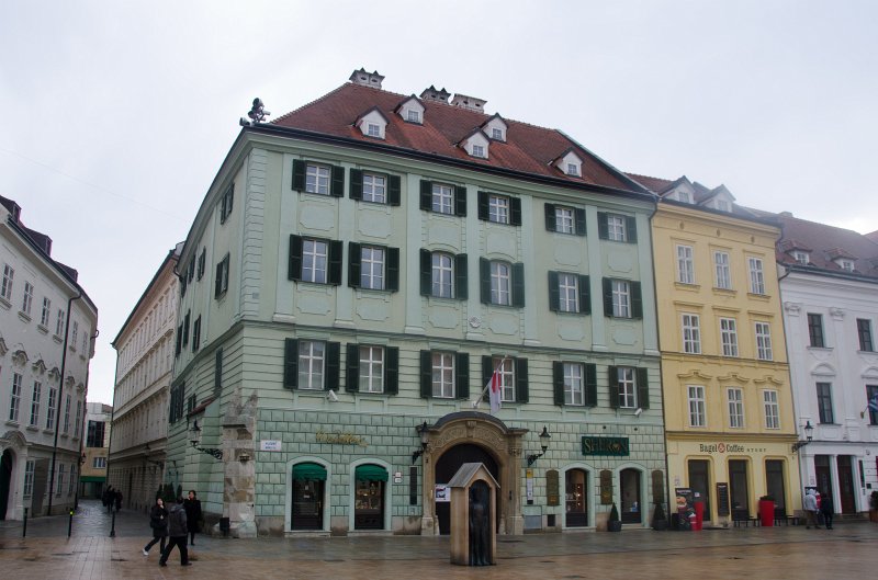 Bratislava012212-8306.jpg - Embassy of Japan, Main Square / Hlavné námestie