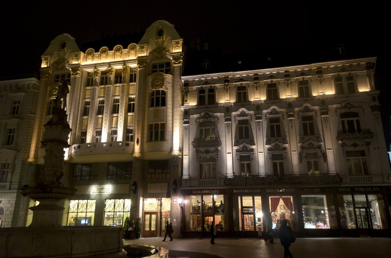 Bratislava012212-8436.jpg - Palace of the Hungarian exchange bank (left), Main Square / Hlavné námestie