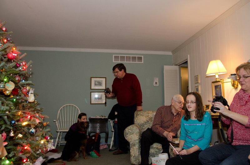 Christmas2012-4537.jpg - Christmas Eve at Mom and Dad's