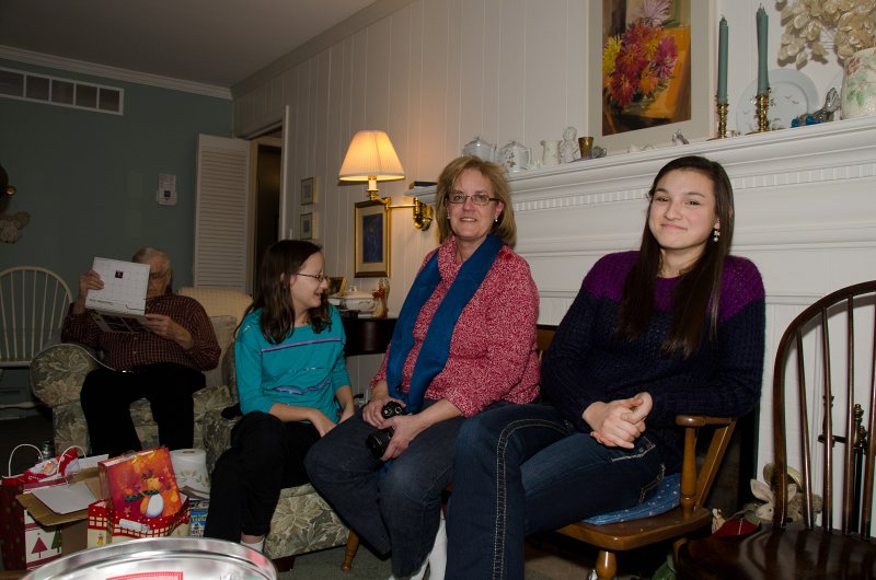 Christmas2012-4563.jpg - Christmas Eve at Mom and Dad's