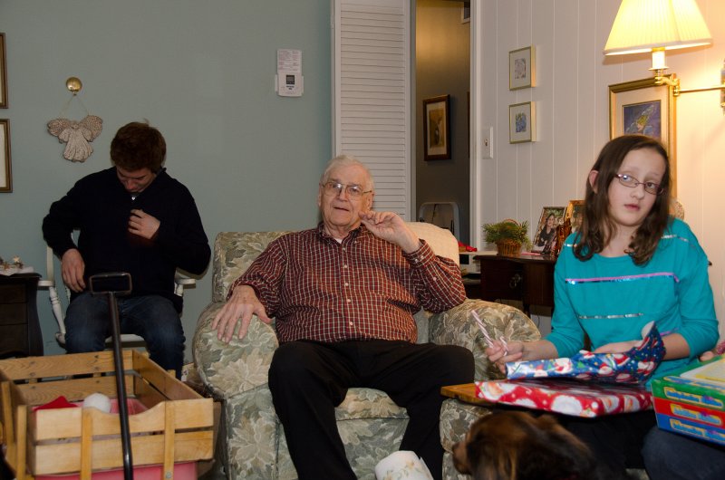 Christmas2012-4532.jpg - Christmas Eve at Mom and Dad's