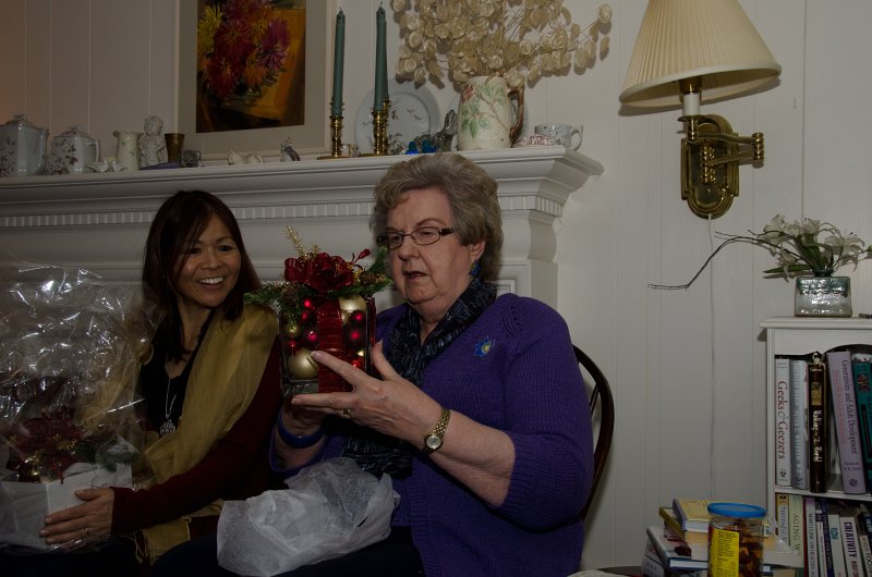 Christmas2012-4556.jpg - Christmas Eve at Mom and Dad's