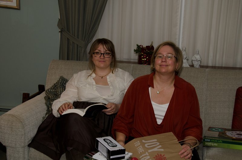 Christmas2012-4557.jpg - Christmas Eve at Mom and Dad's