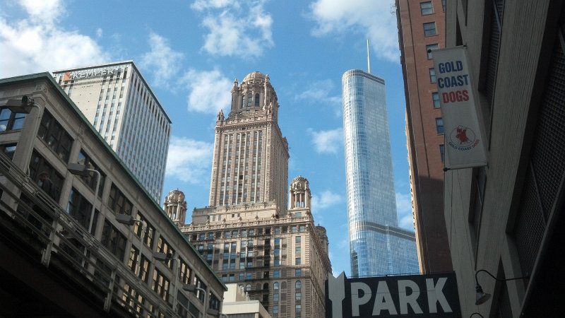 Cubs091812-144.jpg - Unitrin Building, Jeweler's building, Trump Tower view from Lake Street