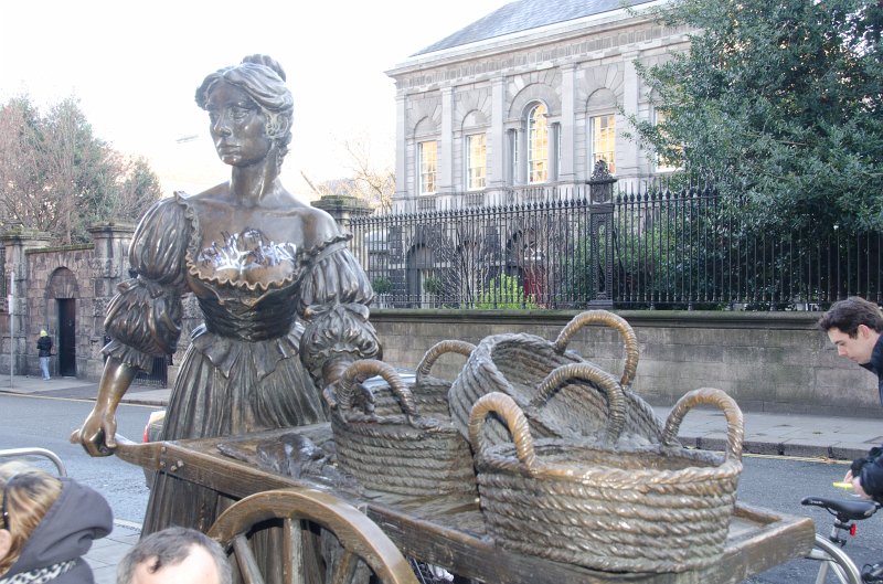 Dublin010212-7766.jpg - Molly Malone
