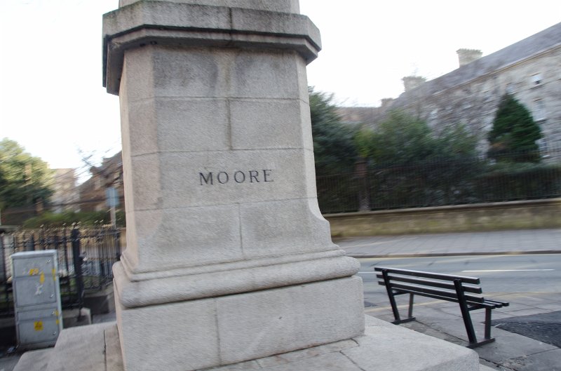 Dublin010212-7791.jpg - Thomas Moore Statue