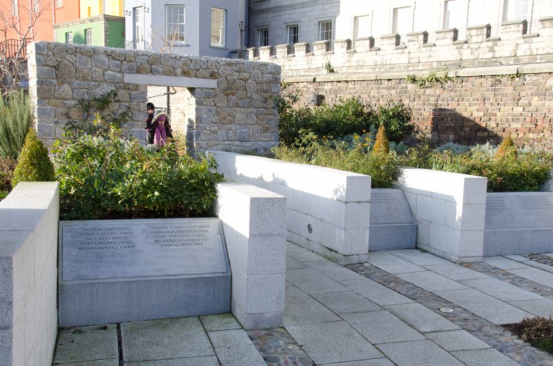 Dublin010212-7838.jpg - Garda Memorial Garden