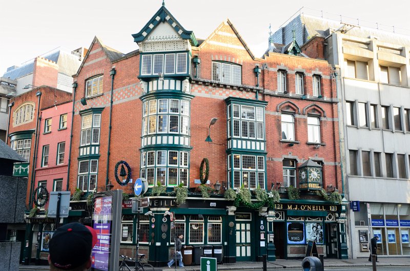 Dublin010212-7781.jpg - O'Neills Bar