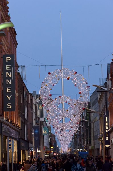 Dublin010212-7914.jpg - Walking East on Mary Street