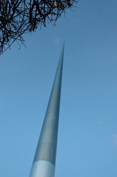 Dublin010212-7919.jpg - "The Spire" viewed from Henry Street