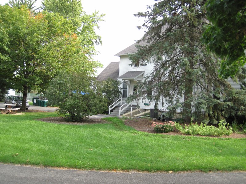 FermiLabBike091612-4157.jpg - Aspen East House, Fermilab Village