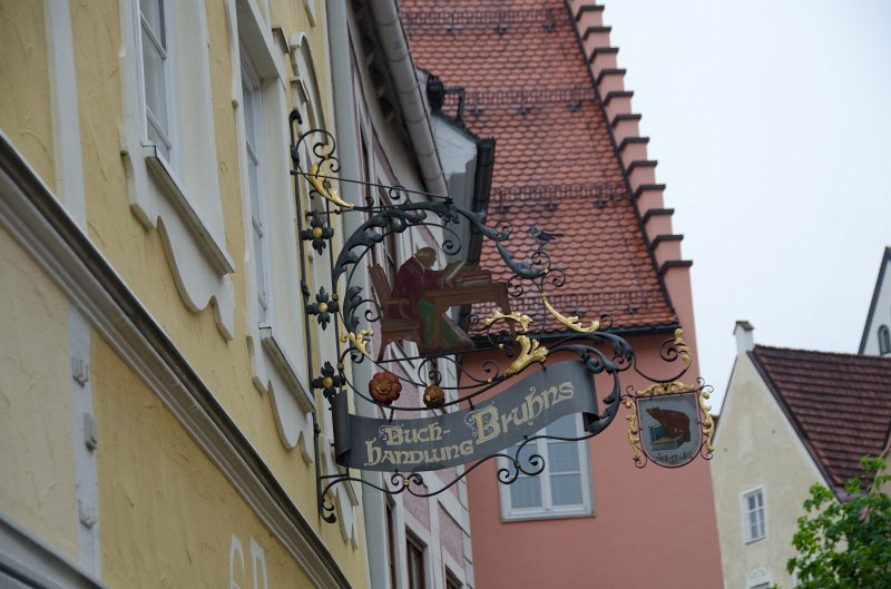 Fussen051212-0811.jpg - Bruhns E. Buchhandlung on Reichenstraße