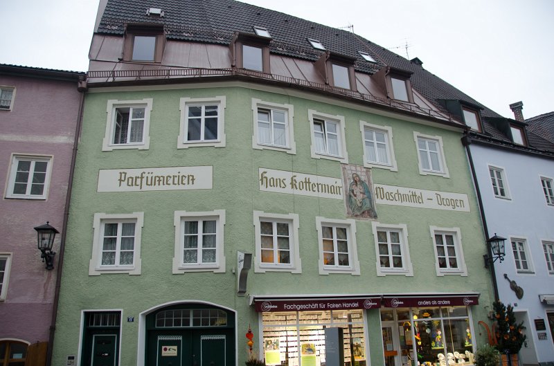 Fussen051212-0863.jpg - Weltladen. Hans Kottermair-Haus
