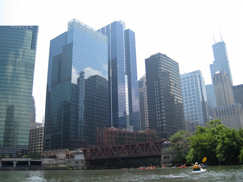 KayakChicagoRiver071412-3833.jpg - Skyscrapers at the Wolf Point River Confluence, note pretty reflection on 191 North Wacker Drive building