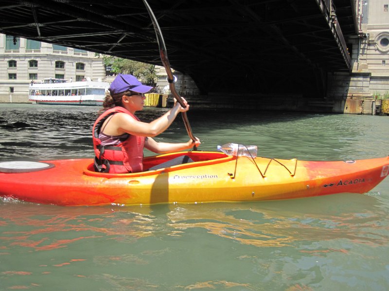 KayakChicagoRiver071412-3908.jpg - Bin paddling under the Michigan Ave bridge