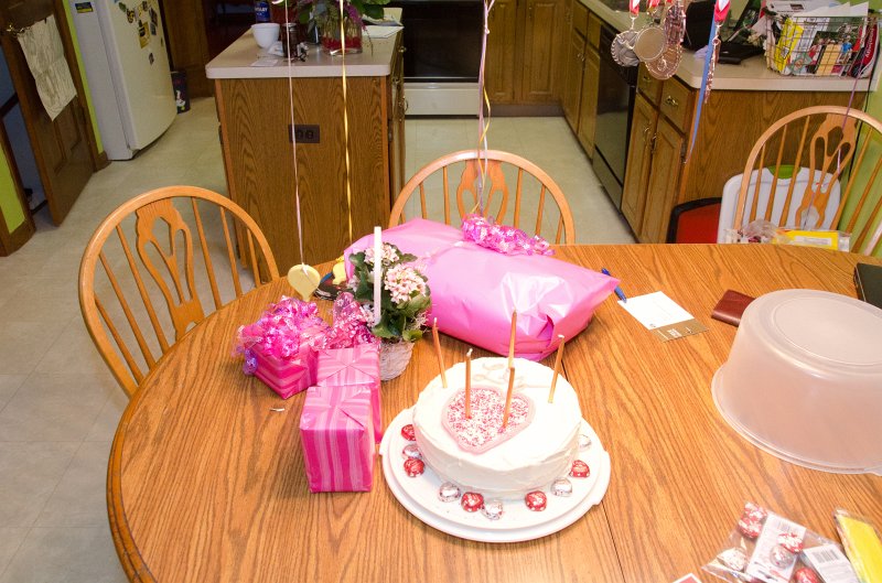 LizBdayFeb12-8900.jpg - Liz Birthday Cake, Happy 23rd!!