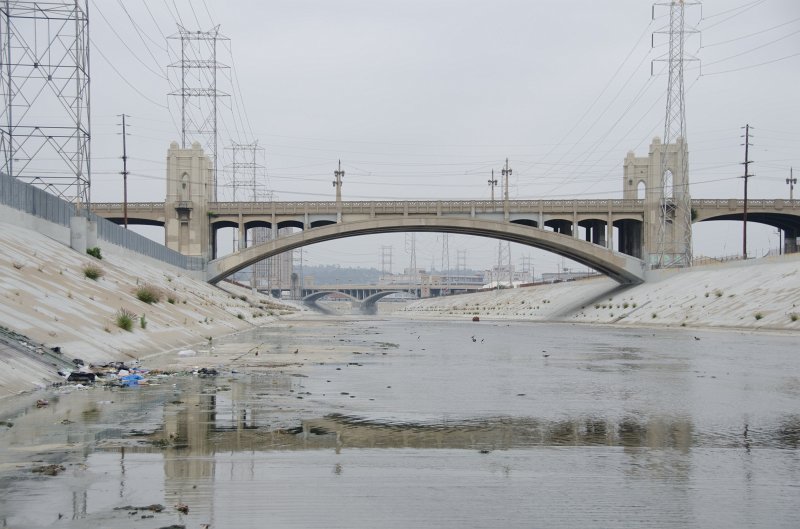 LosAngeles060112-2211.jpg - Fourth Street Bridge view from 6th St, Los Angeles River