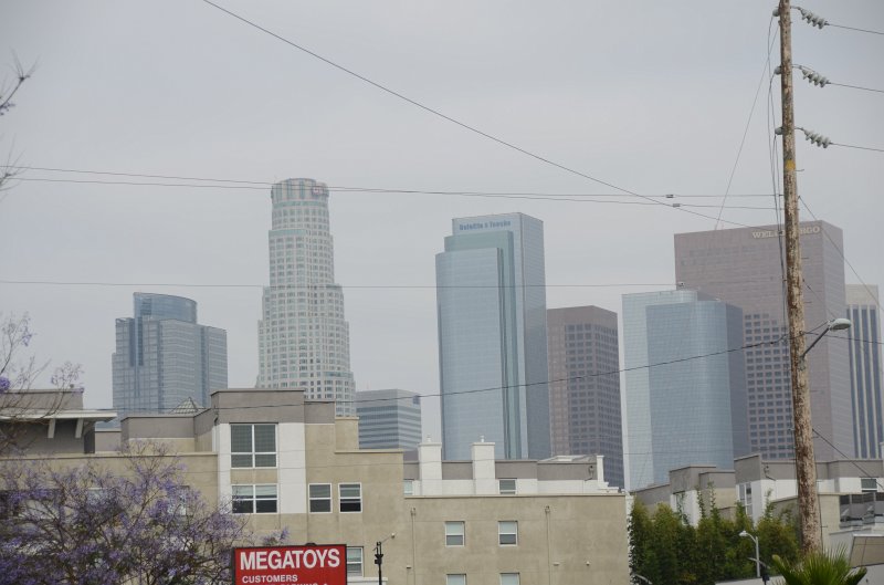 LosAngeles060112-2274.jpg - Gas Company Tower (left), US Bank Tower (round top), Two California Plaza (center)