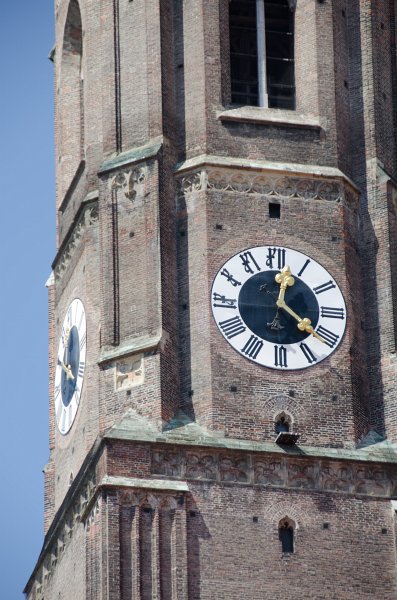 Munich051412-1201.jpg - Frauenkirche  Südturm / South Tower, viewed from Frauenplatz