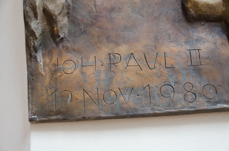 Munich051412-1215.jpg - Plaque commemorating the visit of John Paul II, 10 Nov 1980, Frauenkirche / Cathedral Church of Our Lady, Munich