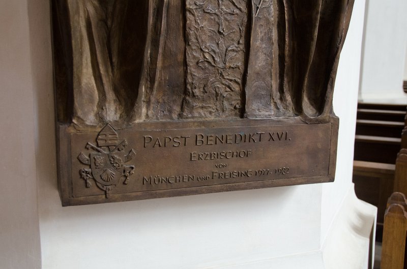 Munich051412-1224.jpg - Plaque commemorating Pope Benedict. He was consecrated as bishop in the Frauenkirche in 1977