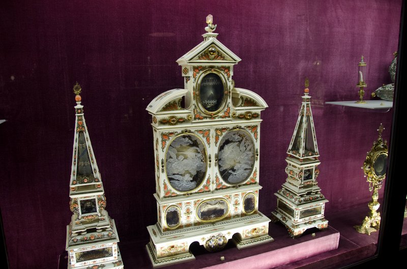 Munich051412-1314.jpg - Reliquaries Room, Residenz Museum