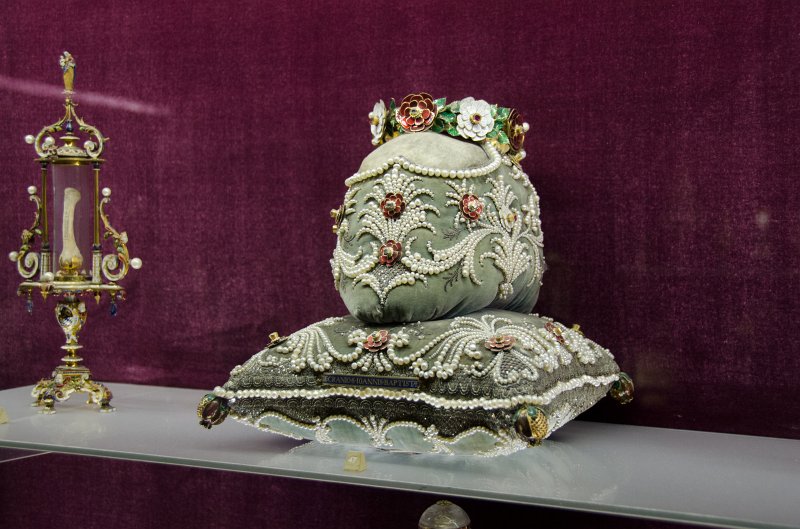 Munich051412-1315.jpg - Reliquaries Room, Residenz Museum