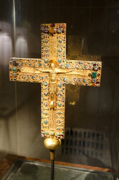 Munich051412-1348.jpg - Schatzkammer / Treasury, Residenz Museum