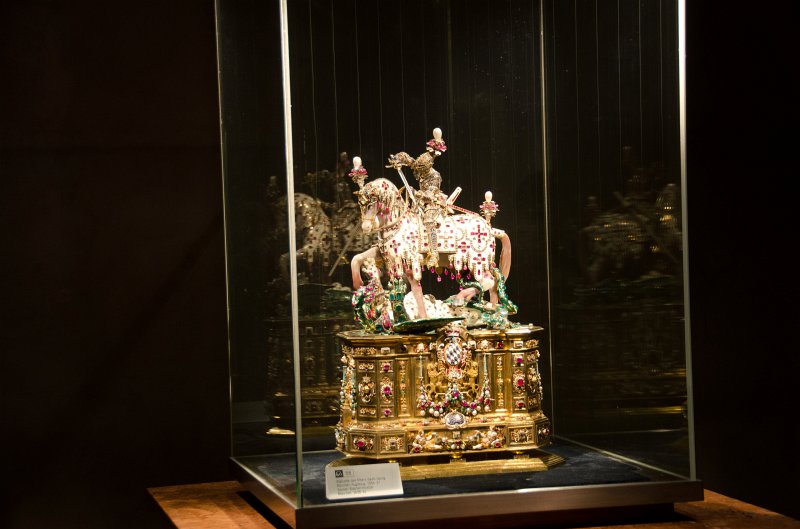 Munich051412-1354.jpg - Schatzkammer / Treasury, Residenz Museum