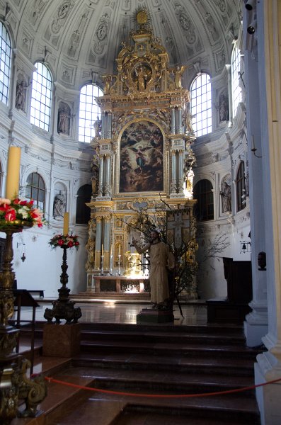 Munich051412-1143.jpg - Jesuitenkirche St. Michael / Michaelskirche / St. Michael's Church