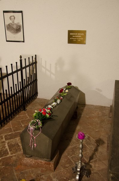Munich051412-1145.jpg - Herzogin Renata von Bayern in the Jesuitenkirche St. Michael crypt