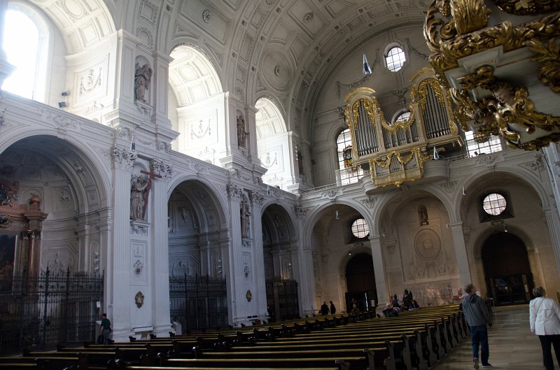 Munich051412-1147.jpg - Jesuitenkirche St. Michael / Michaelskirche / St. Michael's Church