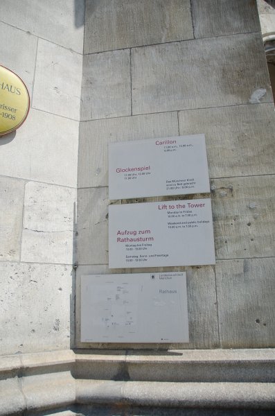 Munich051412-1194.jpg - Plaque on the Neues Rathaus / New Town Hall
