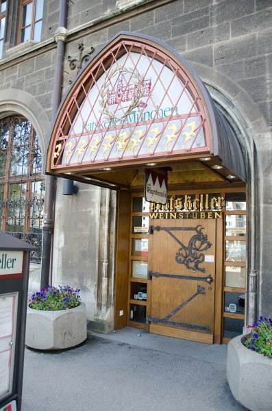 Munich051412-1231.jpg - Ratskeller Weinstuben