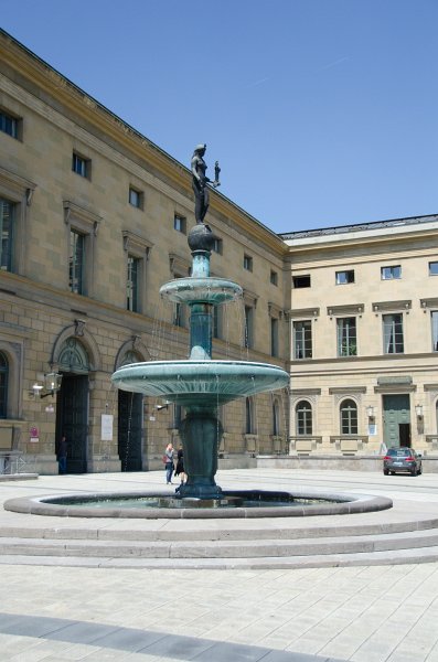 Munich051412-1271.jpg - Wittelsbacher Brunnen / Residenz Fountain